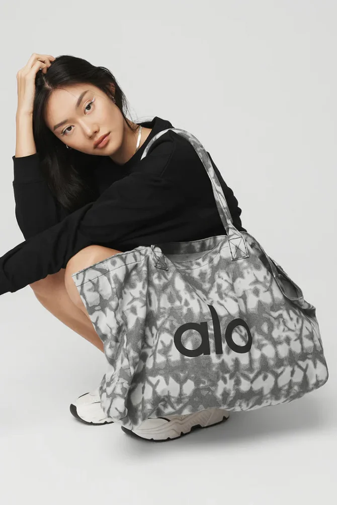 Alo Iconic Shopper Tote